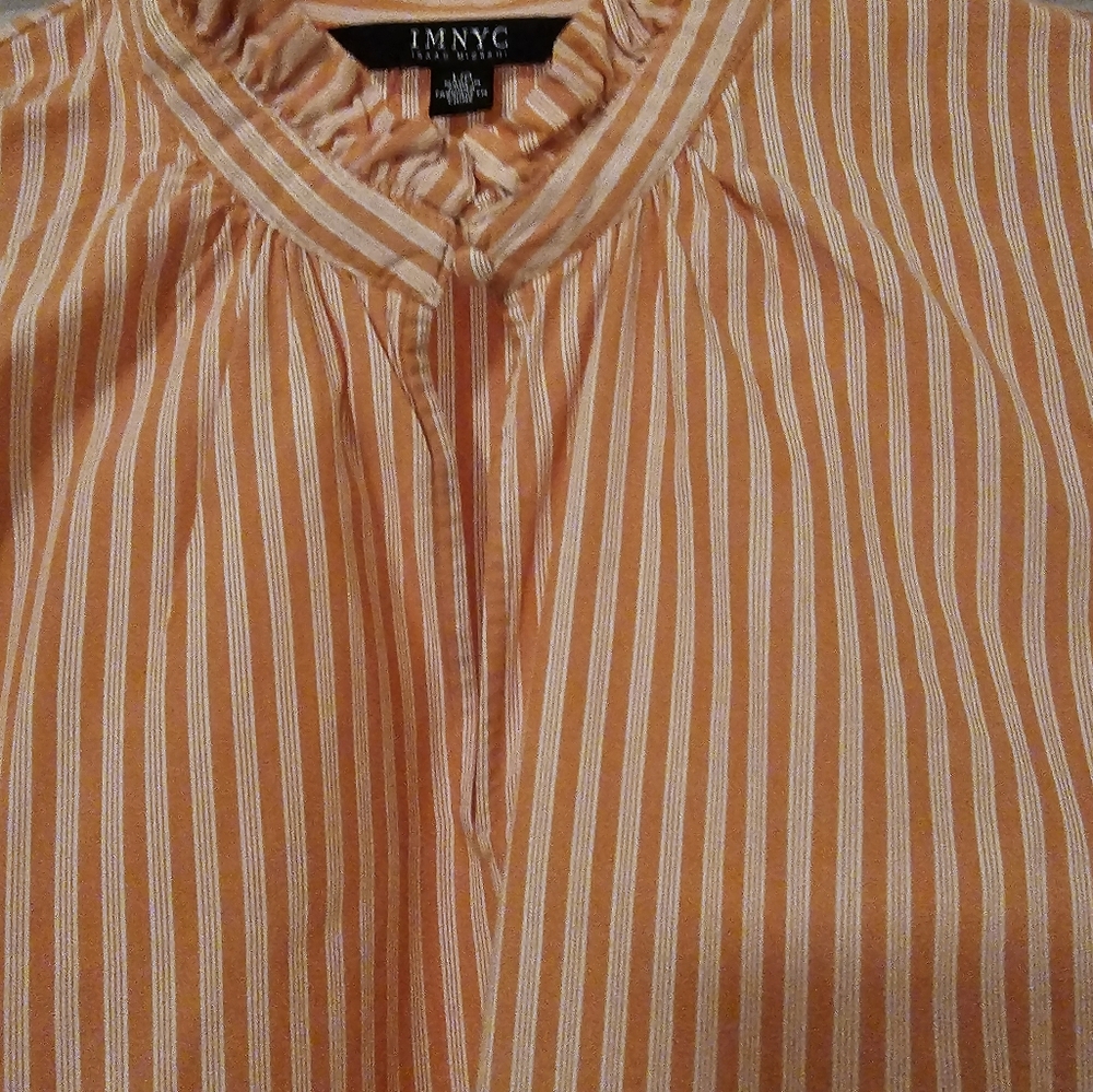 Sleeves women top. Size Large.